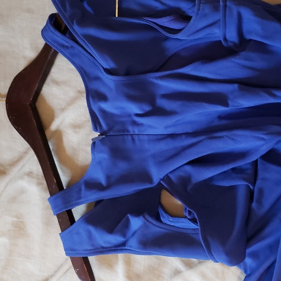 GUCCI cutout size 4 with Gucci belt - Picture 6 of 10